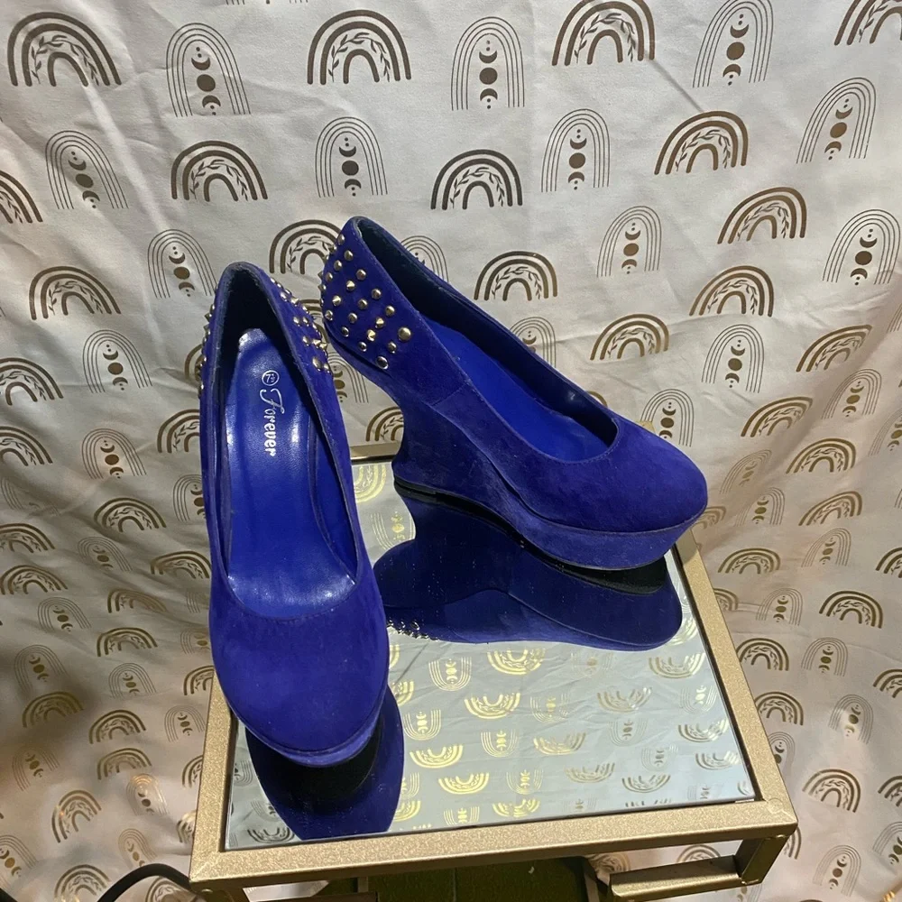 Forever 21 Blue Heels Stylish Design